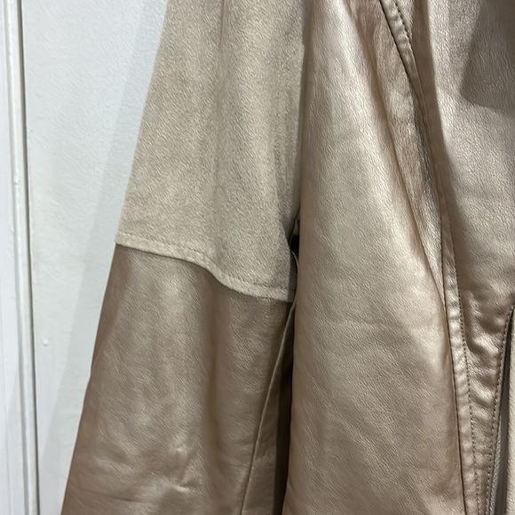 Chicos mixed material moto jacket champagne color - Picture 3 of 3